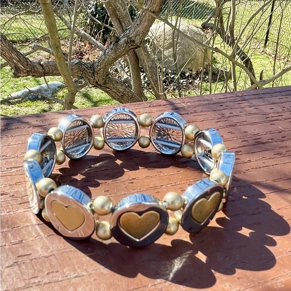 NWOT Lia Sophia Heart Stretchy Bracelet - Two Toned - Picture 2 of 9